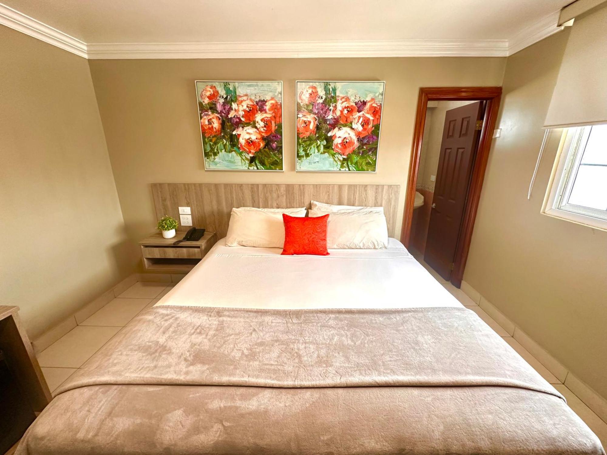Hotel Andros โกลอน ภายนอก รูปภาพ
